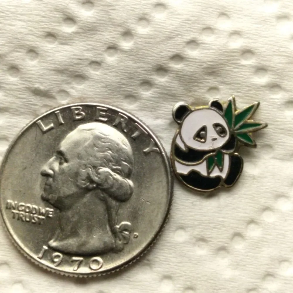 WWF Enamel Pin Panda Bear Bamboo Lapel Hat Tie Tack Collectible 0.8